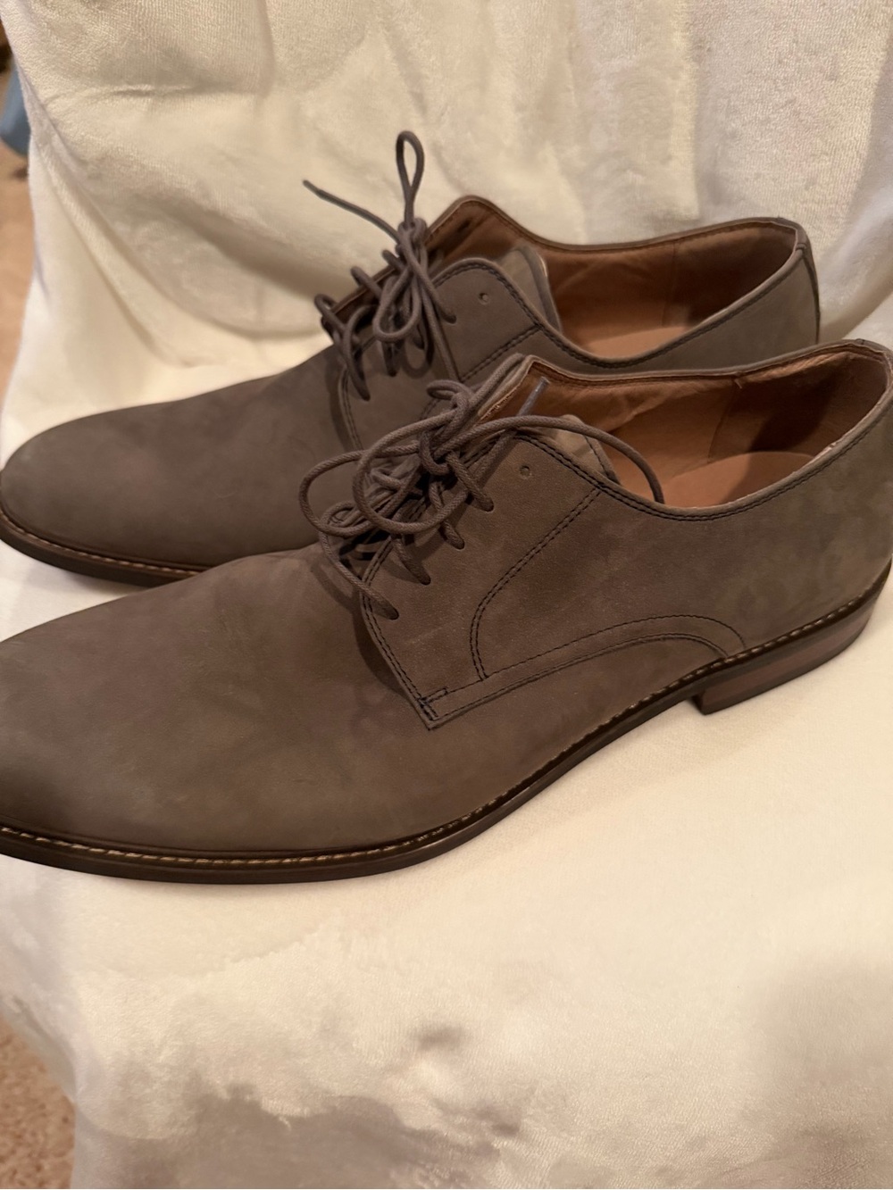1901 Men's Gray Suede Derby Shoes